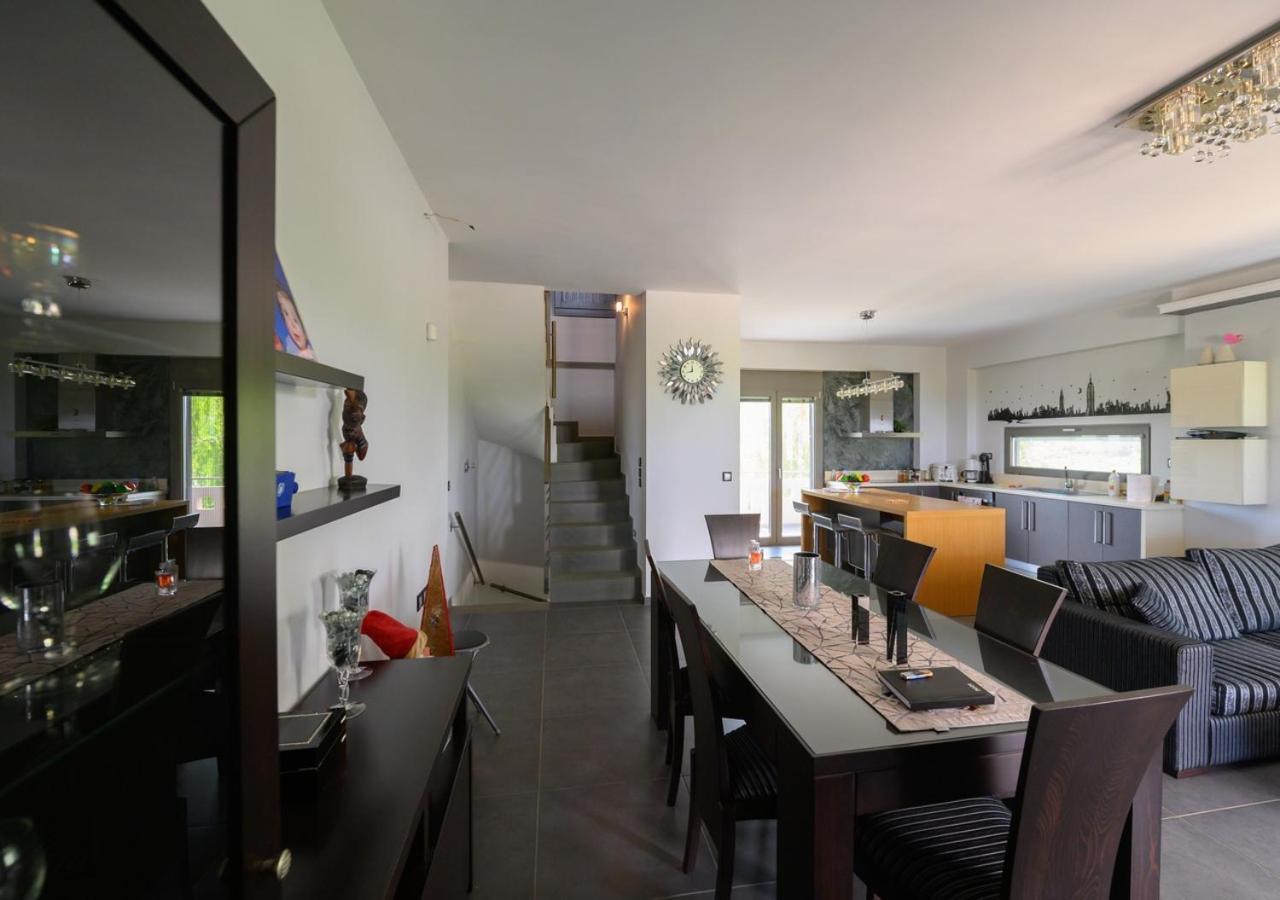 Villa In Nature Mitopoli Ngoại thất bức ảnh