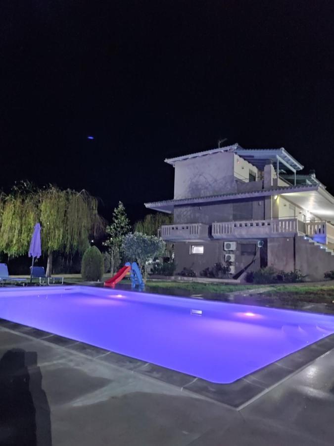 Villa In Nature Mitopoli Ngoại thất bức ảnh