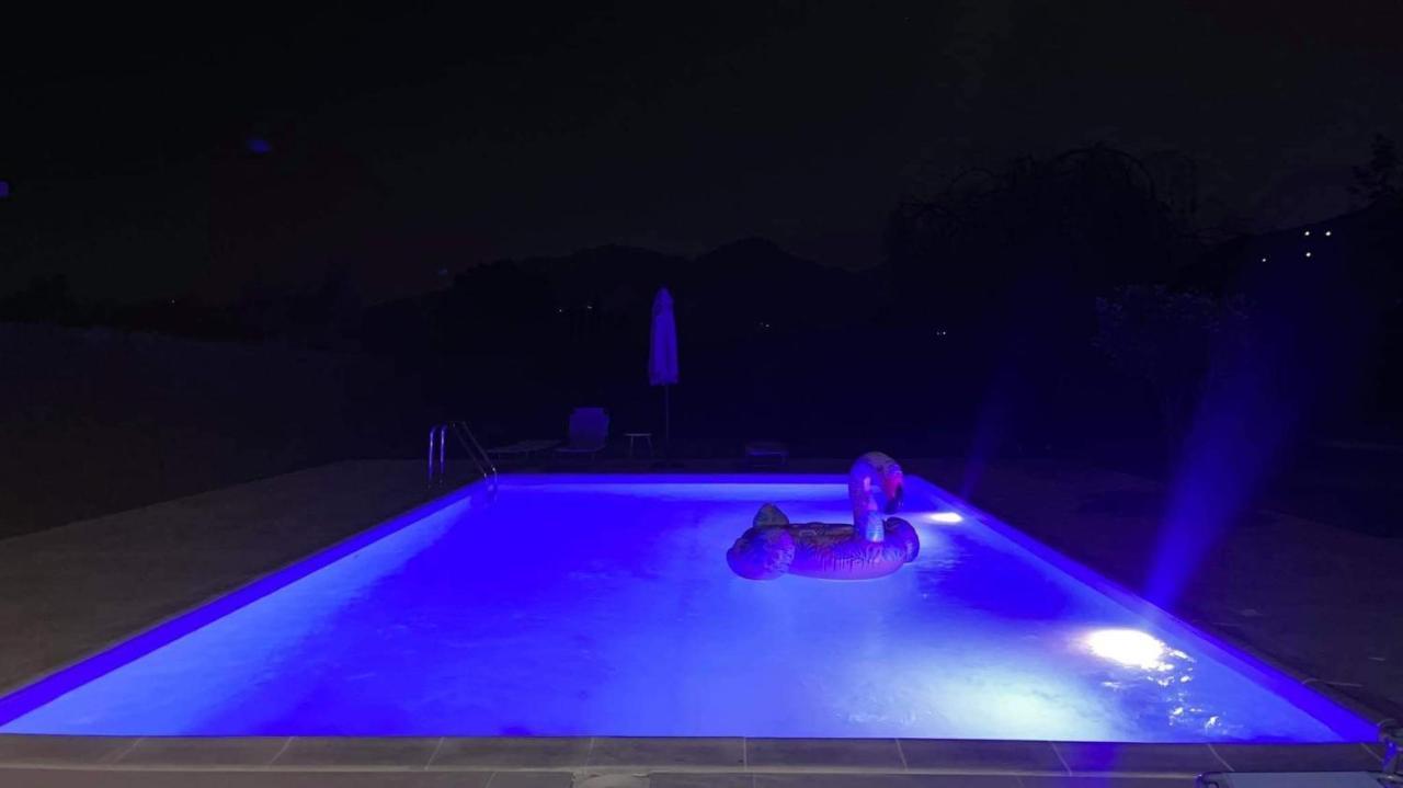 Villa In Nature Mitopoli Ngoại thất bức ảnh